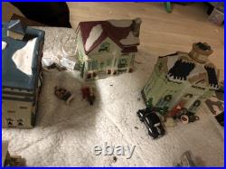 19 Piece Porcelain Light Up Town With Train