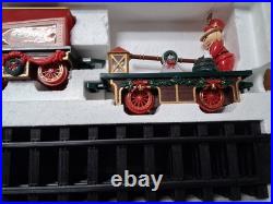 2000 Christmas Magic Express Train Set 2 Animated Cars