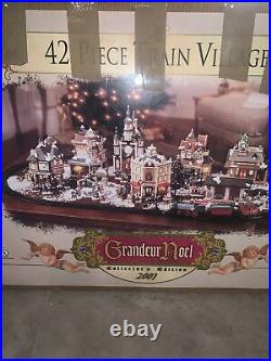 2001 Granduer Noel 42 Piece Train Village Limited Edition Christmas Set
