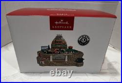 2025 HALLMARK KEEPSAKE LIONELVILLE Tabletop Decor. New In Box! Lionel Trains 2025 HALLMARK KEEPSAKE LIONELVILLE Tabletop Decor. New In Box! Lionel Trains