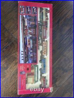 A Wonderful Holiday It's a Wonderful Life Train Starter Set Sound Bedford Falls