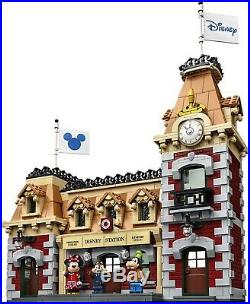 BRAND NEW LEGO 71044 Disney Train & Station Exclusive Holiday Christmas