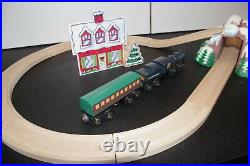 BRIO Polar Express Wooden Train Set Engine Passenger Car Tunnel House Christmas