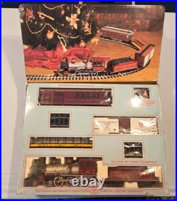 Bachman Big Haulers Red Comet Santa Fe Train Set G Scale 90012 Christmas Tree
