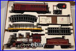 Bachman Big Haulers Red Comet Santa Fe Train Set G Scale 90012 Christmas Tree