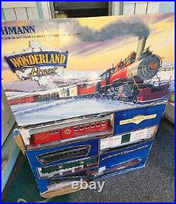 Bachmann Big Haulers Wonderland Flyer Christmas Train Set