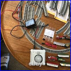 Bachmann Christmas Express & Spirit Of Christmas N Scale Train Lot EZ Track