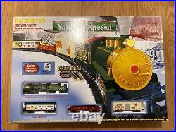 Bachmann N Scale Train Set Yuletide Special Holidays #24011 1 car broken