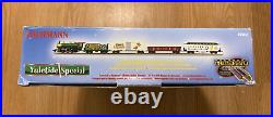 Bachmann N Scale Train Set Yuletide Special Holidays #24011 1 car broken