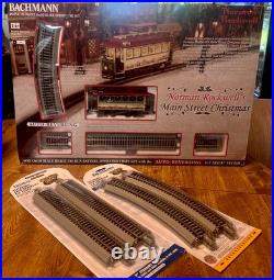Bachmann Norman Rockwell On30 Main Street Christmas Train Set 25100+ Bonus Track