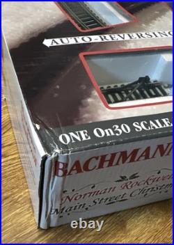 Bachmann Norman Rockwell On30 Main Street Christmas Train Set 25100+ Bonus Track