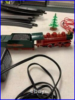 Bachmann Trains 00724 Jingle Bell Christmas Express HO Ready To Run Train Set