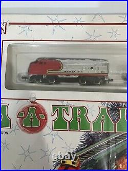 Bachmann Trim-A-Train Holiday Express N Scale Train Christmas Set 1993 NOS