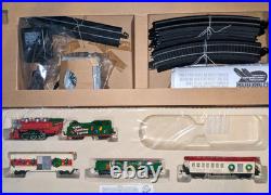 Bachmann Yuletide Special HO Scale Electric Train Set E-Z Track 00664 EUC