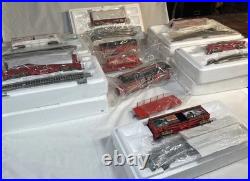Big Hawthorne Budweiser Holiday Express Train Set Christmas Train Set 10 Cars