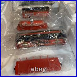 Big Hawthorne Budweiser Holiday Express Train Set Christmas Train Set 10 Cars
