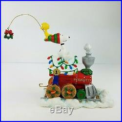 Danbury Mint Peanuts Christmas Train Sculpture 5 Piece Set Snoopy Charlie Brown