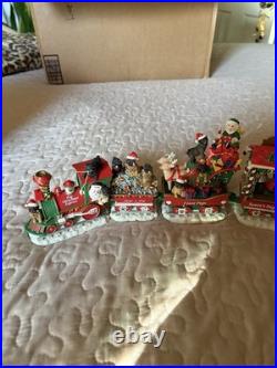 Danbury Mint Pug Christmas Express 6 Piece Train Set 2004
