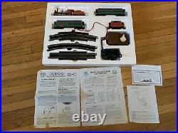 Dept. 56 Heritage Christmas Village Express HO Scale Train & Track Set 5980-3