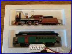 Dept. 56 Heritage Christmas Village Express HO Scale Train & Track Set 5980-3
