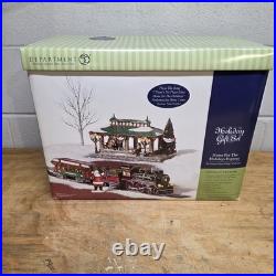 Dept 56 Home For The Holidays Express TRAIN STATION Snow Village Musical Lights