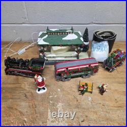 Dept 56 Home For The Holidays Express TRAIN STATION Snow Village Musical Lights
