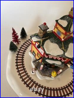 Dept 56 North Pole Series North Star Commuter Train Station #56782 Complete Set