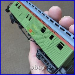Dickens Railroad 3-Car Train Set In HO Scale from Model Power