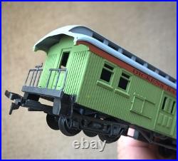 Dickens Railroad 3-Car Train Set In HO Scale from Model Power