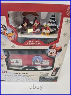 Disney Parks 2016 Christmas Railroad Train Set 30 PIECE Mickey Minnie NEW IN BOX