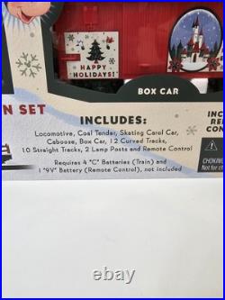 Disney Parks 2016 Christmas Railroad Train Set 30 PIECE Mickey Minnie NEW IN BOX