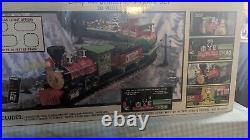 Disney Parks Christmas 30 Piece Remote Controlled Train Set Retired 2020