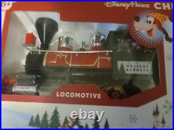 Disney Parks Christmas Train Set 5 cars and track Mickey Holiday Express Rare