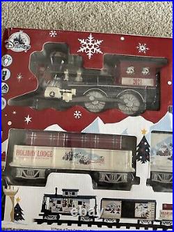 Disney Parks Mickey Friends Christmas Holiday Train Set 38 Piece Set Lionel NEW