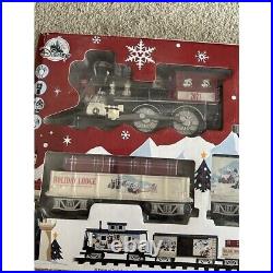 Disney Parks Mickey Friends Christmas Holiday Train Set 38 Piece Set Lionel NEW