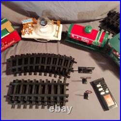 Ez-Tec North Pole Express Christmas Train Set Snowman Car