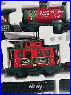 Eztec North Pole Express Christmas Train Set 33 Pieces Remote Control