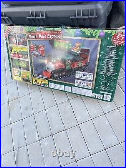 Eztec North Pole Express Train Set Christmas Wireless Remote Musical 35 Pieces