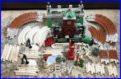 Fisher Price GeoTrax Christmas In Toy Town Holiday Train Set with Remote Geo Trax