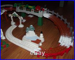 Fisher Price Geo Trax Christmas in Toy Town Train Set Lights Up Music