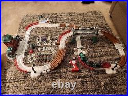 GEOTRAX CHRISTMAS IN TOYTOWN 2010 RC TRAIN SET WORKING COMPLETE Sounds Light