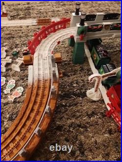 GEOTRAX CHRISTMAS IN TOYTOWN 2010 RC TRAIN SET WORKING COMPLETE Sounds Light
