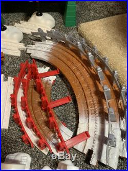 GeoTrax Train Track Set Christmas In Toy Town Train Set Toys R Us Exclusive 2010