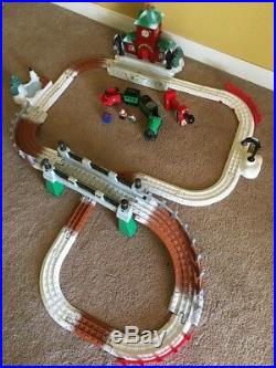 Geotrax Train Christmas In ToyTown Toy Town RC Remote Control Set Holiday Santa