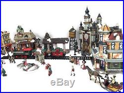 Grandeur Noel 42 Piece Train Village Christmas Set 2001 Collector's Edition