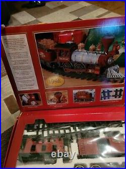 GreatLand Holiday Express Battery Operated Train Set Red Original Box 1998