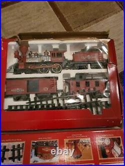 GreatLand Holiday Express Battery Operated Train Set Red Original Box 1998