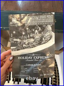 HOLIDAY EXPRESS Animated Christmas Train Set Excellent Condition