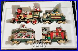 HOLIDAY EXPRESS Animated Christmas Train Set & Post Office Car New Bright HOLIDAY EXPRESS Animated Christmas Train Set & Post Office Car New Bright