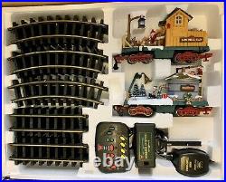 HOLIDAY EXPRESS New Bright Animated Christmas Train Set #387 Year 2002 6 piece